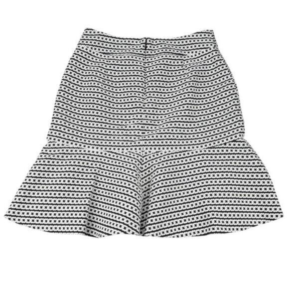 Banana Republic Flounce Chain Print Pencil Skirt Size 0 - Picture 5 of 5